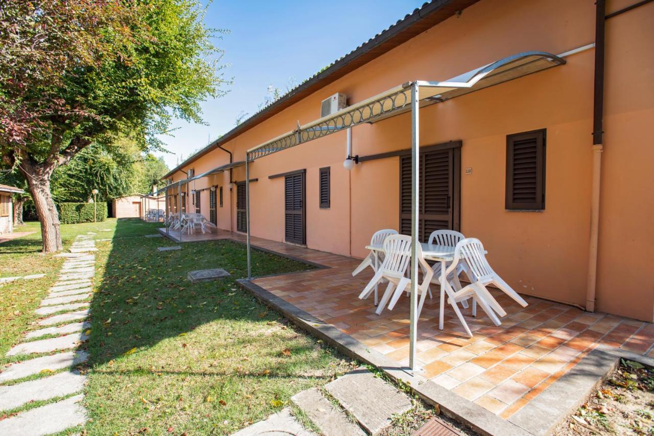 Aparthotel Borgo San Antonio & Borgo San Giuseppe By La Principina à Principina Terra Extérieur photo