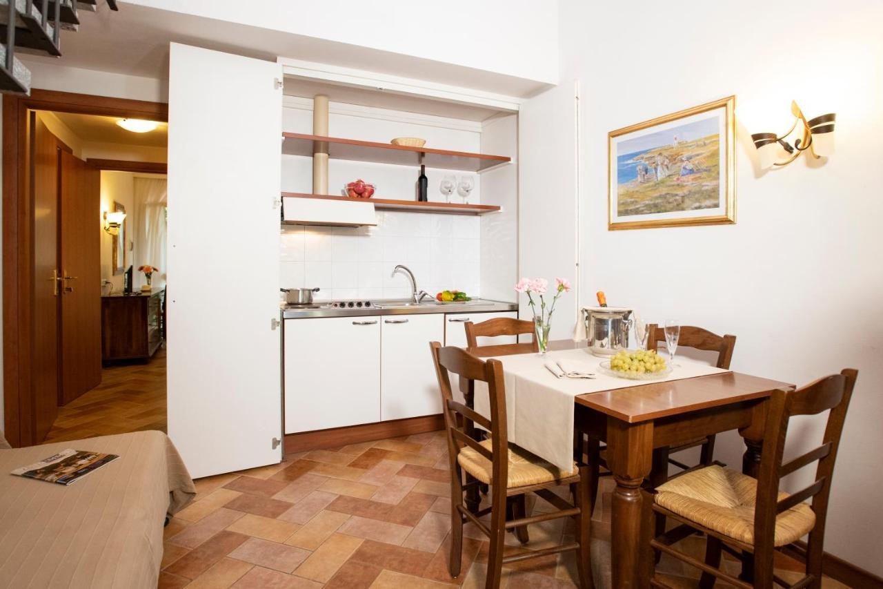 Aparthotel Borgo San Antonio & Borgo San Giuseppe By La Principina à Principina Terra Extérieur photo