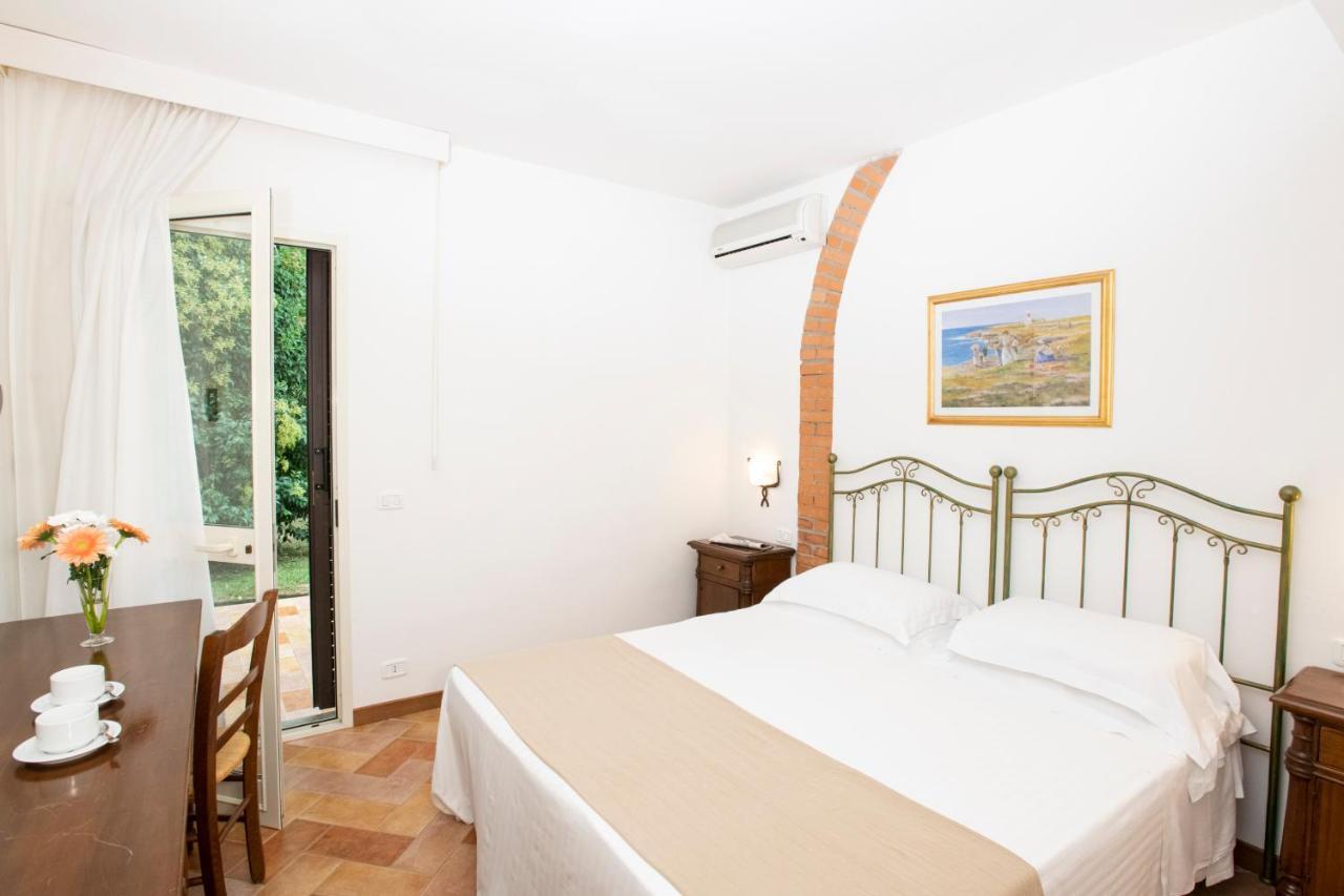 Aparthotel Borgo San Antonio & Borgo San Giuseppe By La Principina à Principina Terra Extérieur photo